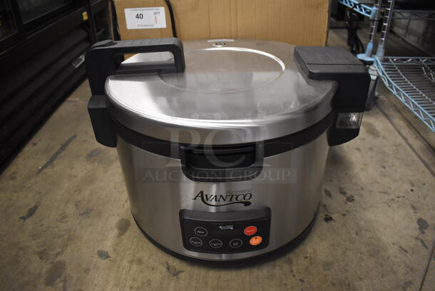 BRAND NEW IN BOX! Avantco 177RCSA90 Stainless Steel Commercial Countertop Rice Cooker. 240 Volts, 1 Phase. 21.5x19x16. Tested and Working! - Image 1 of 9