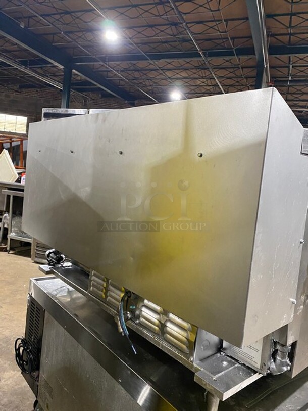 Lang Commercial Countertop Natural Gas Powered Mirror Shine Flat Top Griddle! With Thermostatic Controls! Built In Hood! With Back And Side Splashes! All Stainless Steel! On Legs!  - Image 4 of 9