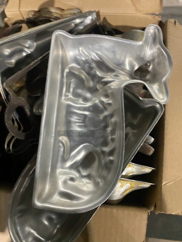 All One Money! Assorted Aluminum Lamb Baking Molds! - Image 4 of 4