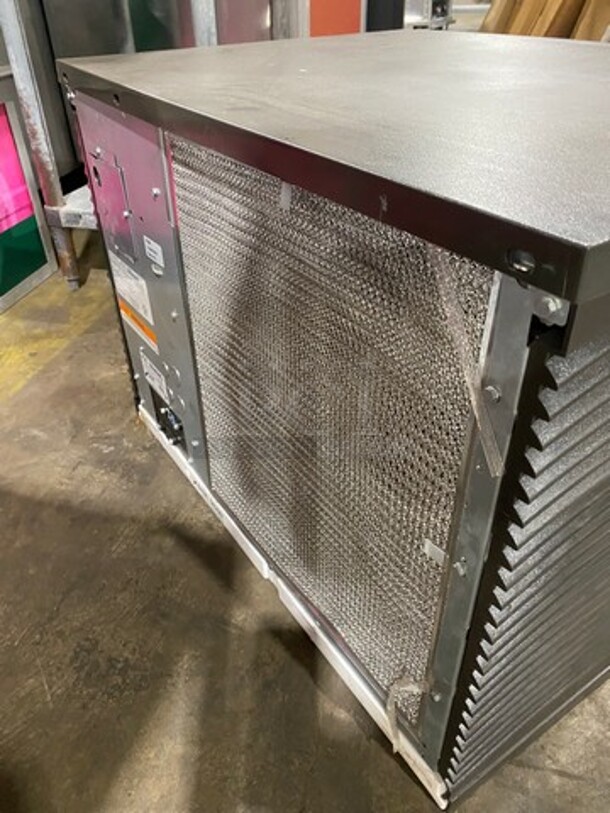 Manitowoc Commercial Ice Machine Head! Stainless Steel Body! Model: IYF0600A261 SN: 1120502202 208/230V 60HZ 1 Phase - Image 4 of 7