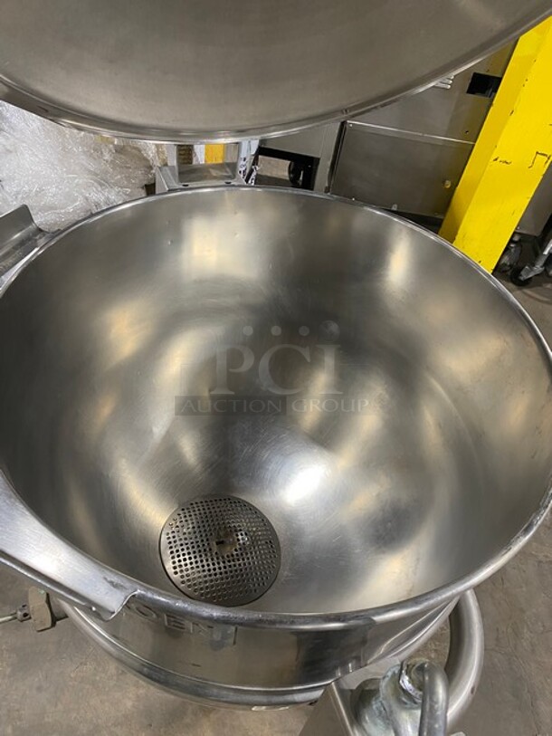 Groen Commercial Direct Steam Tilted Soup Kettle! All Stainless Steel! On Legs! - Image 5 of 7