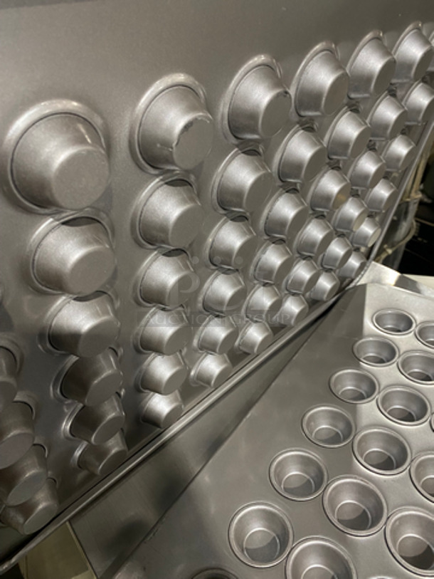 Chicago Metallic Metal Cupcake/Muffin Baking Pans! 2x Your Bid! - Image 4 of 5
