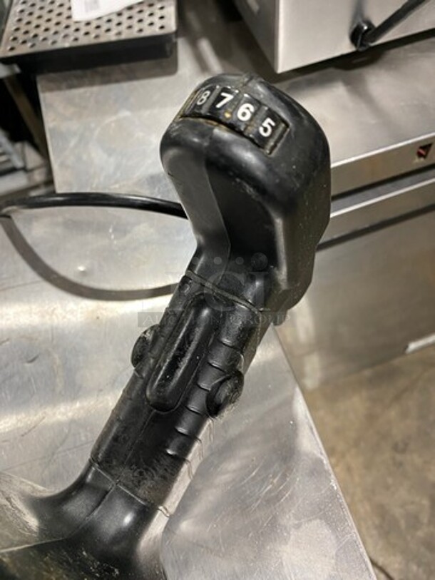 Waring Commercial Handheld Immersion Blender! Model: WSB - Image 5 of 7