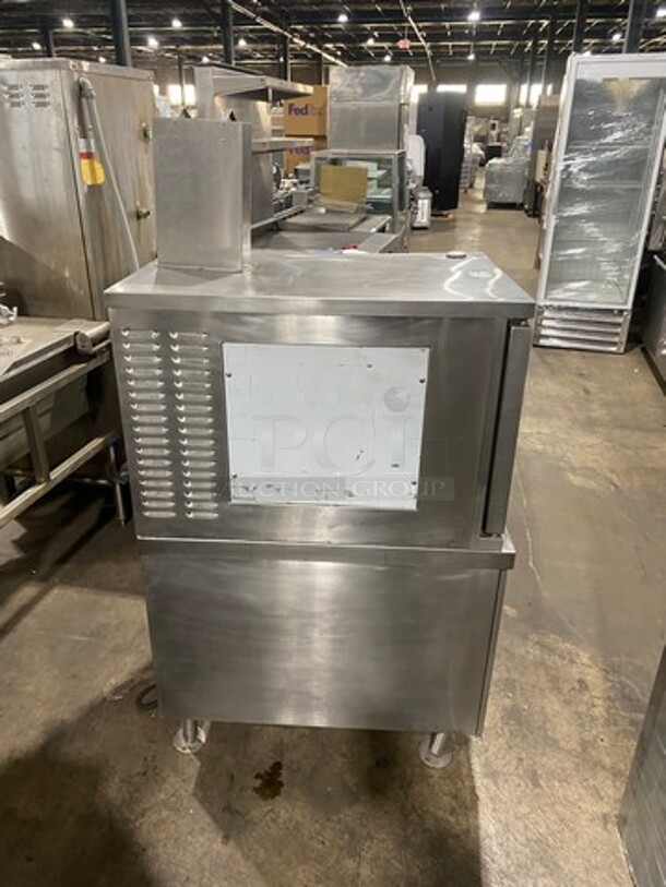 Market Forge Commercial Natural Gas Powered Single Cabinet Steamer! All Stainless Steel! On Legs! Model: ETP5G SN: 7623611CC5517 - Image 3 of 11