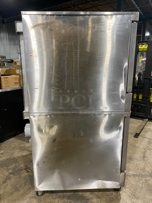 Blodgett Commercial Natural Gas Powered Double Deck Convection Oven! With View Through Doors! Metal Oven Racks! All Stainless Steel! On Casters! 2x Your Bid Makes One Unit! - Image 3 of 10