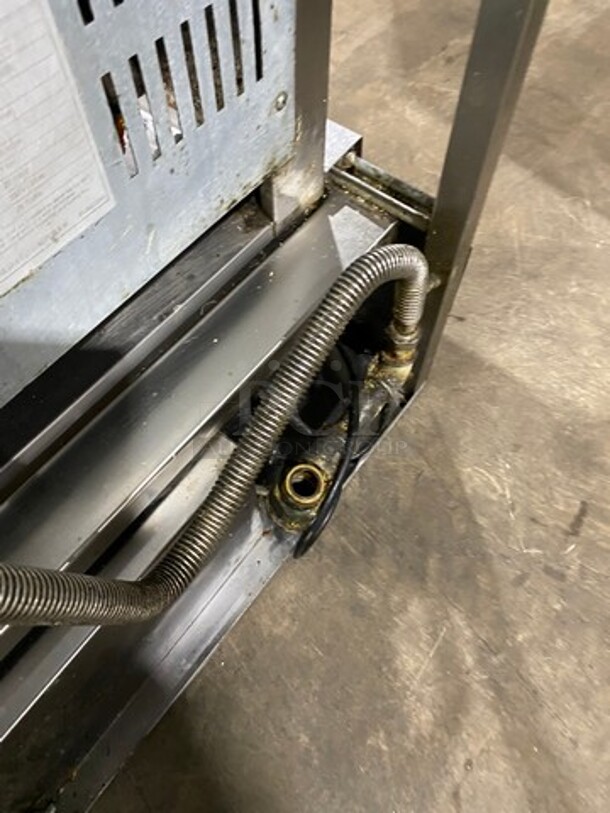 Archway Commercial Countertop Natural Gas Powered Vertical Broiler Gyro Machine! All Stainless Steel! WORKING WHEN REMOVED! MODEL: 5BSTDNG - Image 8 of 8