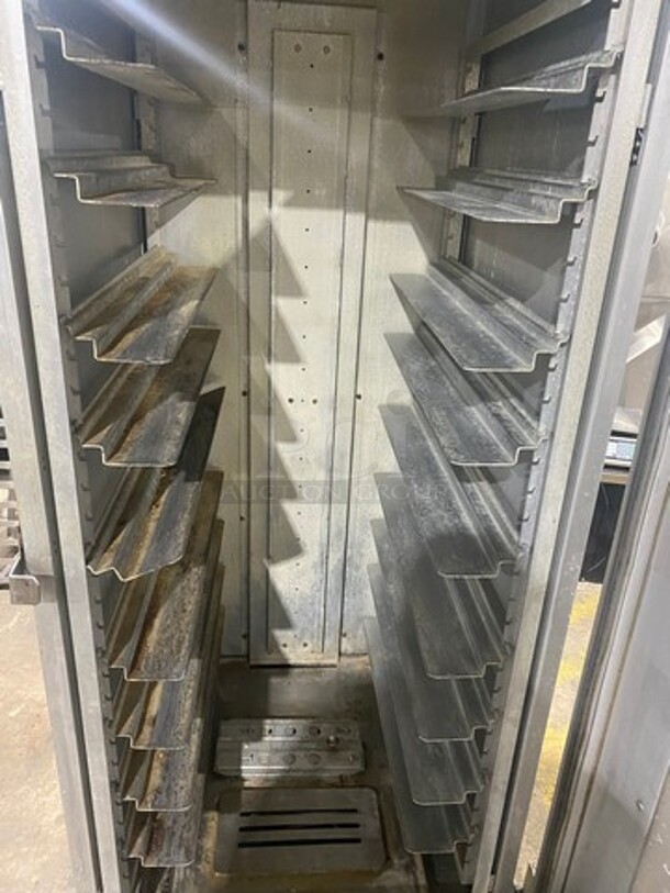 Serv-O-Lift Commercial Warmer/ Proofer Cabinet! All Stainless Steel! On Casters! Model: 1900 - Image 5 of 10