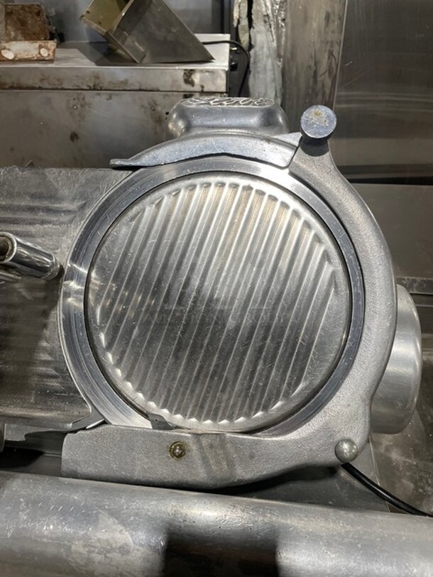 Globe Commercial Heavy Duty Countertop Deli Meat Slicer! Model 500! 115V 1 Phase!  - Image 4 of 8