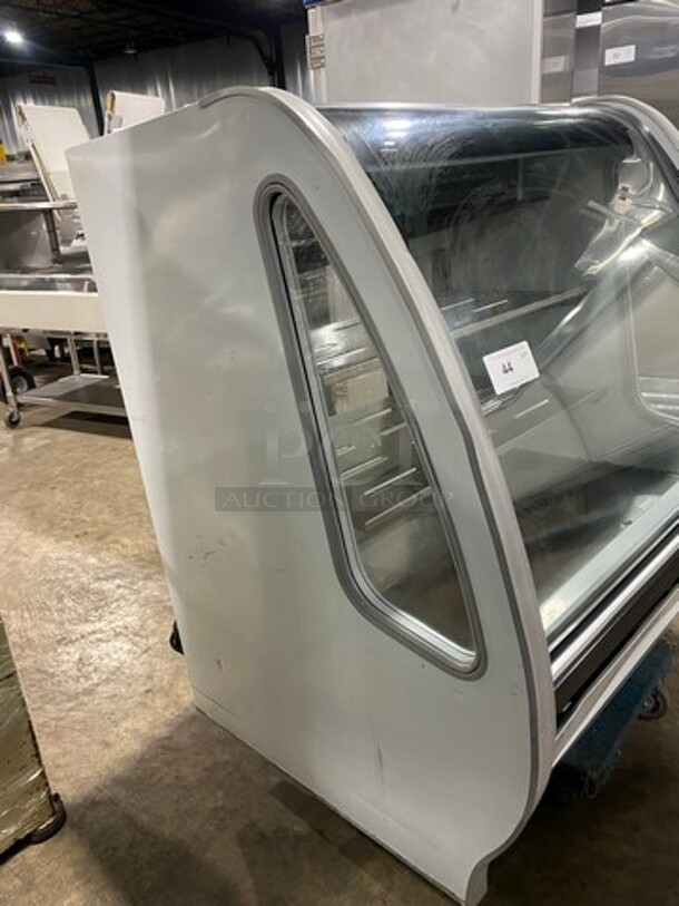 Torrey Commercial Refrigerated Deli/Bakery Display Case Merchandiser! With Curved Front Glass! With Rear Access Door! Model TEM100ULH Serial B12000280! 127V! - Image 2 of 8