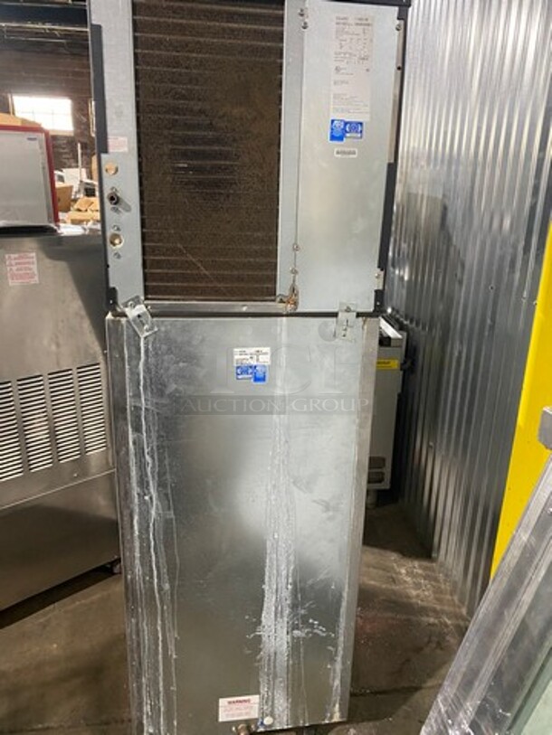 ICE O MATIC Commercial Ice Making Machine! On Commercial Ice Bin! All Stainless Steel! ON Legs! MODEL ICE0320HA4 SERIAL:09051280012070 1PH 115V - Image 2 of 10