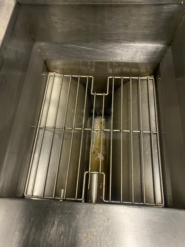 Frymaster Commercial Electric Powered 3 Bay Deep Fat Fryer! With Oil Filter System! With Fryer Covers! All Stainless Steel! On Casters! SN: 0012GI0054 110/120V 60HZ 1 Phase - Image 6 of 12