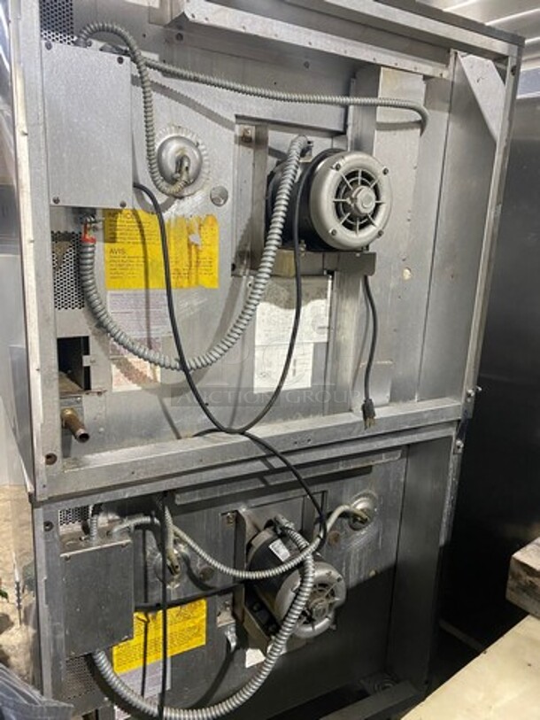 Blodgett Dual Flow Bakery Depth Commercial Natural Gas Powered Double Deck Convection Oven! With View Through Doors! Metal Oven Racks! All Stainless Steel! On Casters! Working When Removed! 2x Your Bid Makes One Unit! - Image 3 of 12