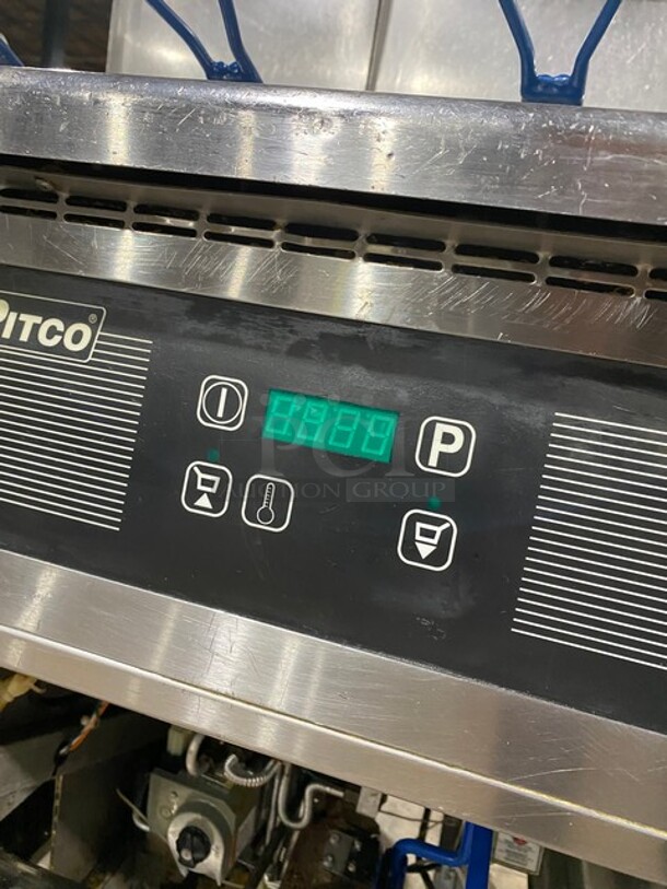 NICE! Pitco Frialator Stainless Steel Commercial Natural Gas Powered 2 Bay Deep Fat Fryer w/ 4 Metal Fry Baskets! On Commercial Casters! MODEL SSH55 SN: G18EA014868 115V   - Image 8 of 11