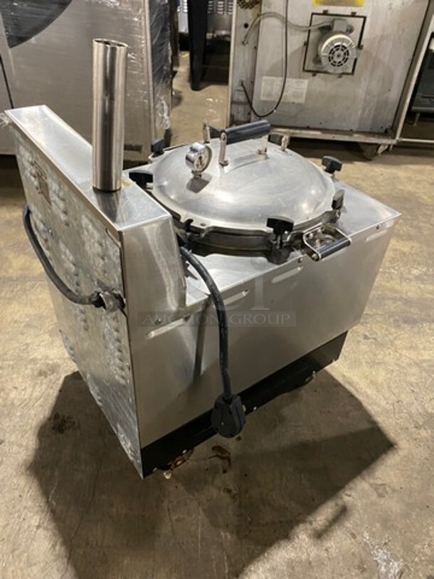 Smokaroma Commercial Electric Powered BBQ Cooker/ Smoker! All Stainless Steel! On Casters! Model: AC 208/240V - Image 4 of 9