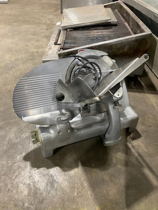 Sweet! Berkel Heavy Duty Commercial 12 Inch Blade Meat & Cheese Slicer! 115V 1 Phase!  - Image 3 of 7