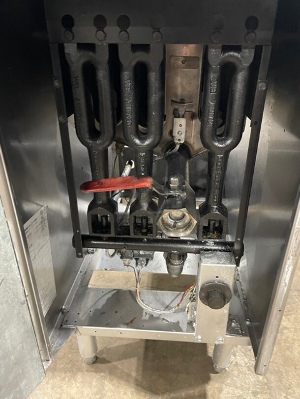 American Range Commercial Natural Gas Powered Deep Fat Fryer! All Stainless Steel! With Frying Baskets! On Legs! Model: AF-35/50 SN: 180412-CO2971! - Image 6 of 8