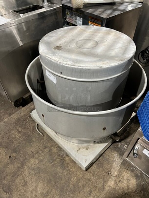 Green Heck Commercial Rooftop Mushroom Exhaust Fan! All Stainless Steel! - Image 2 of 4