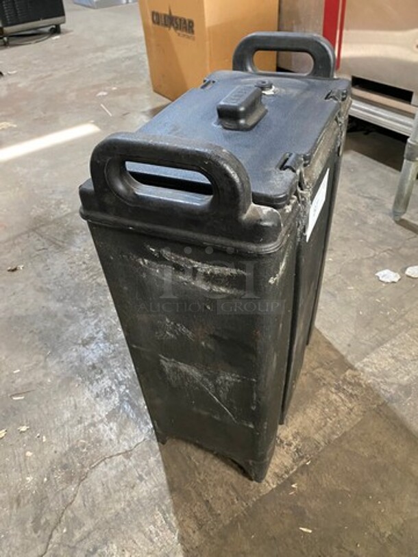 Cambro Insulated Beverage Dispenser/ Holder! With Side Handles! With Lid! - Image 2 of 5