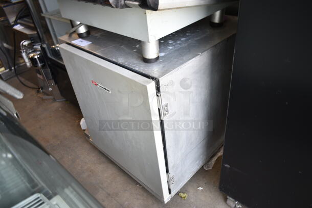 Metro FlavorHold Metal Single Door Undercounter Heated Holding Cabinet on Commercial Casters. Cannot Test Due To Damaged Plug - Image 1 of 3