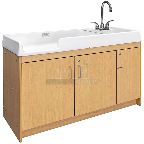 BRAND NEW SCRATCH AND DENT! Tot Mate TMU401A.S2222 Maple Laminate Infant Changing Table with Right Side Sink - 59 1/2