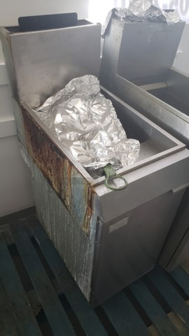 Lot of 2 Deep Fryers. Not Tested. (Location 2) - Image 3 of 6