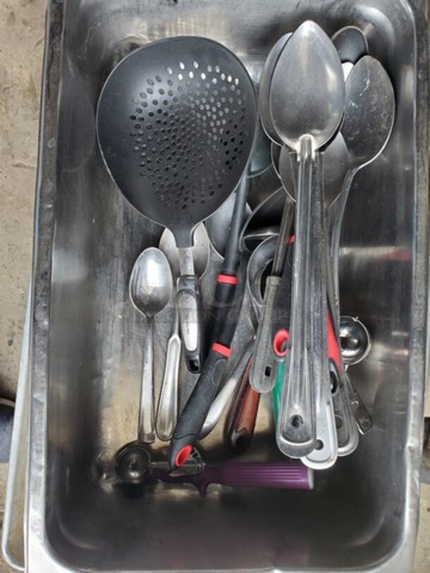 ALL ONE MONEY!! Kitchen Utensils - Image 2 of 3