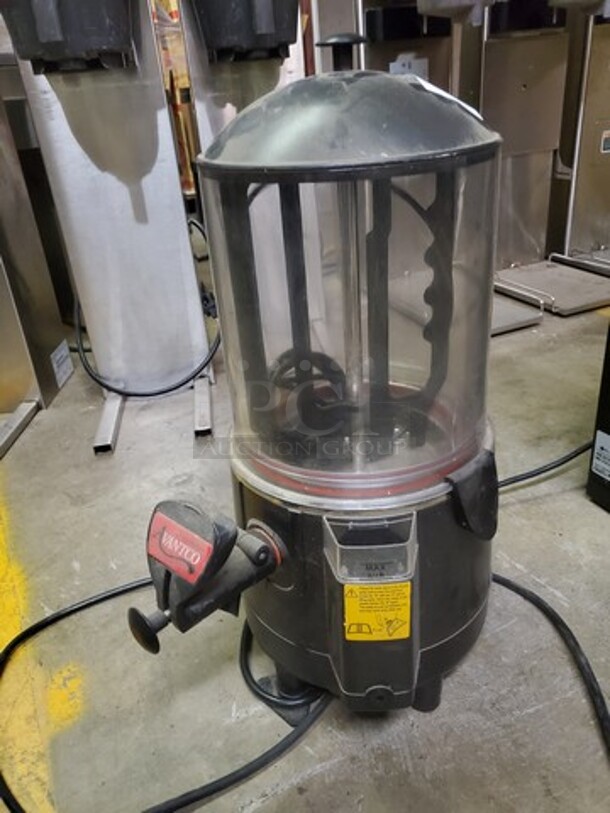 Avantco DHC-26 2.6 Gallon Beverage Warmer/ Dispenser 110V
 - Image 3 of 5