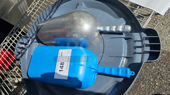 Lot of 2 Miscellaneous Ice Scoops