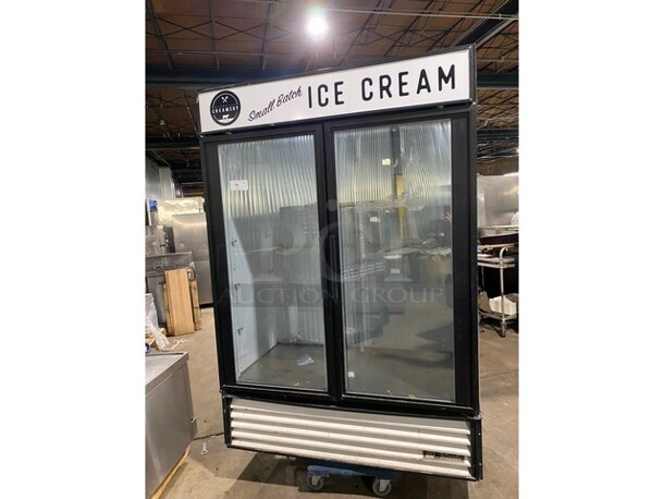 Nice! True GDM-49F Metal Commercial 2 Glass Door Reach In Freezer Merchandiser w/ Poly Coated Racks on Commercial Casters. 115 Volts, 1 Phase - Image 1 of 6