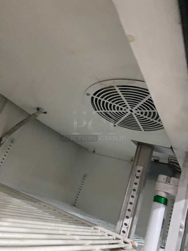 True Commercial 2 Sliding Door Reach In Refrigerator Merchandiser! With View Through Doors! With Poly Coated Racks! Model: GDM33 SN: 13089041 115V 60HZ 1 Phase - Image 6 of 8
