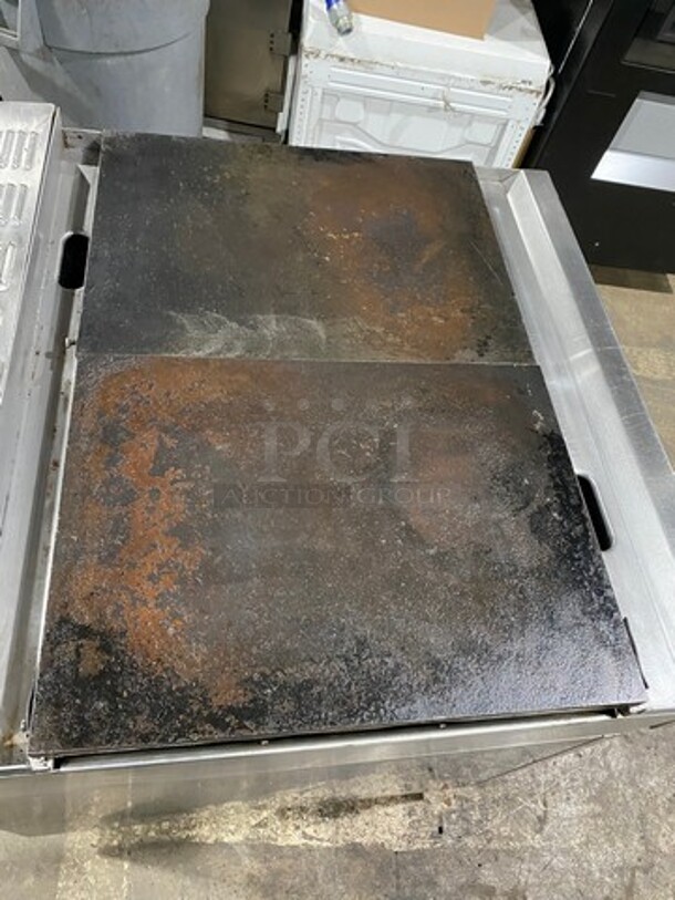 Garland Commercial Electric Powered Flat Griddle! With Oven Underneath! All Stainless Steel! Model 36ER35 Serial 1507100100831! On Casters! - Image 5 of 10