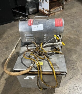 RF Hunter Model HF80 Stainless Steel Commercial Oil Filtration System!  MODEL HF80 SN: 32930 110-115V 1PH 