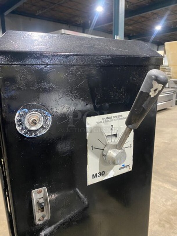 Univex Commercial Planetary Mixer! Model: M30 1 Phase - Image 7 of 10