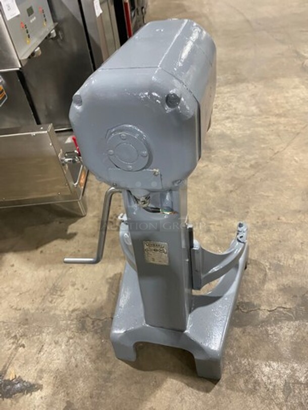 Hobart Commercial Heavy Duty 20Qt Planetary Mixer! Model: A200 SN: 11416019 115V 1 Phase - Image 3 of 10