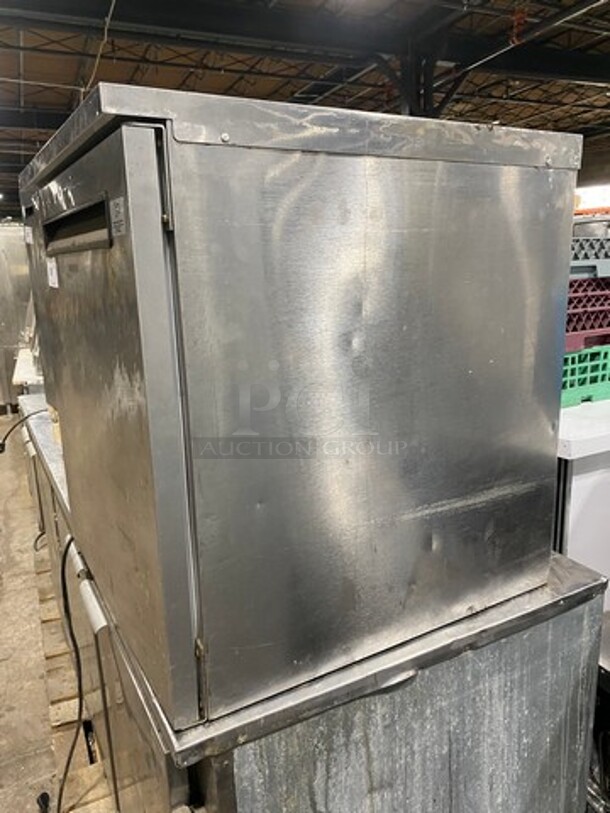 Delfield Commercial Single Door Lowboy/Worktop Cooler! All Stainless Steel! Model: 406STAR2 SN: 0711152000889 115V 60HZ 1 Phase - Image 3 of 8
