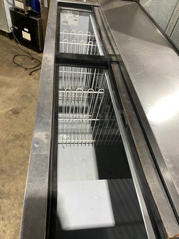 True Commercial 2 Door Beer Bottle Cooler! With Stainless Steel Top! Model: TD6524 SN: 6880193 115V 60HZ 1 Phase - Image 5 of 8