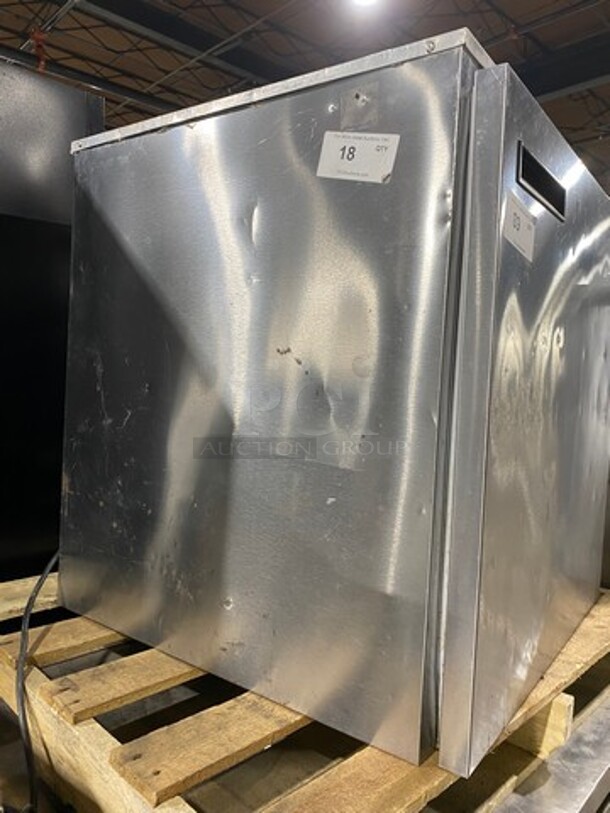 Delfield Commercial Single Door Lowboy/Worktop Cooler! All Stainless Steel! Model: 406CADD1 SN: 0506036101492T 115V 60HZ 1 Phase - Image 2 of 8