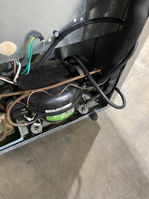 Delfield One Door Lowboy/Worktop Cooler! Model 406STAR2 Serial 1507152000945! 115V 1 Phase! On Casters!  - Image 8 of 8