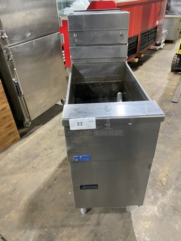 Pitco Commercial Natural Gas Powered Deep Fat Fryer! With Backsplash! All Stainless Steel! On Legs! - Image 1 of 7