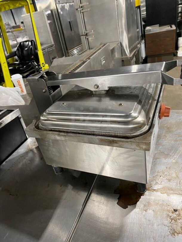 Custom Heat Commercial Countertop Panini/Sandwich Grill! With Flat Press! All Stainless Steel! Model: SAS100001 SN: 707380 110V - Image 2 of 8
