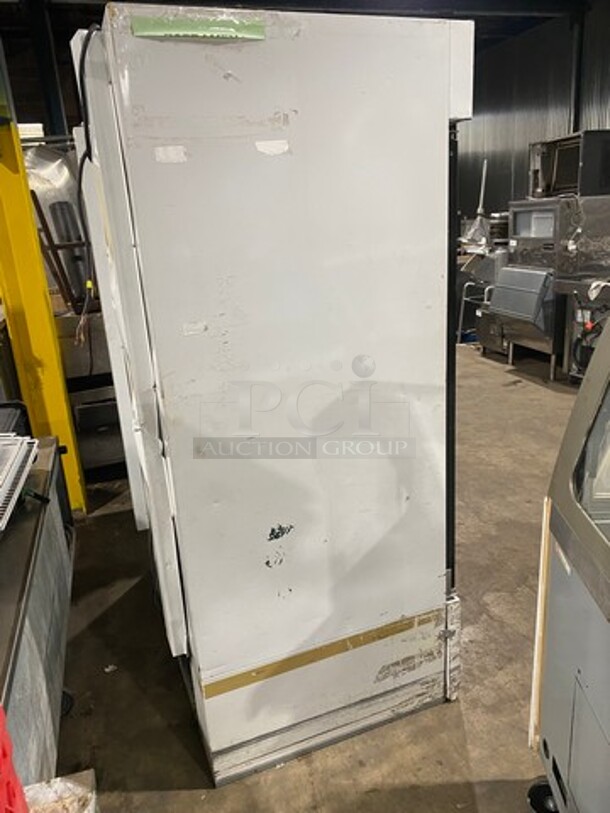 Master Bilt Commercial 2 Door Reach In Freezer Merchandiser! With View Through Doors! Poly Coated Racks! Model: BLG48HD SN: SU477729 115V 60HZ 1 Phase - Image 4 of 8