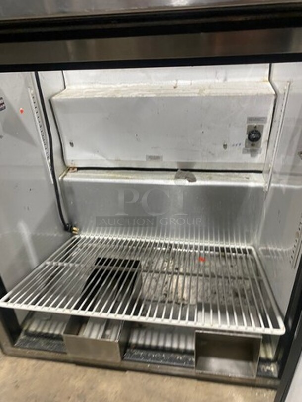 True Commercial Refrigerated Sandwich Prep Table! With Sneeze Guard! With Single Door Storage Space Underneath! All Stainless Steel! On Legs! Model: TSSU2708 SN: 5270403 115V 60HZ 1 Phase - Image 6 of 8