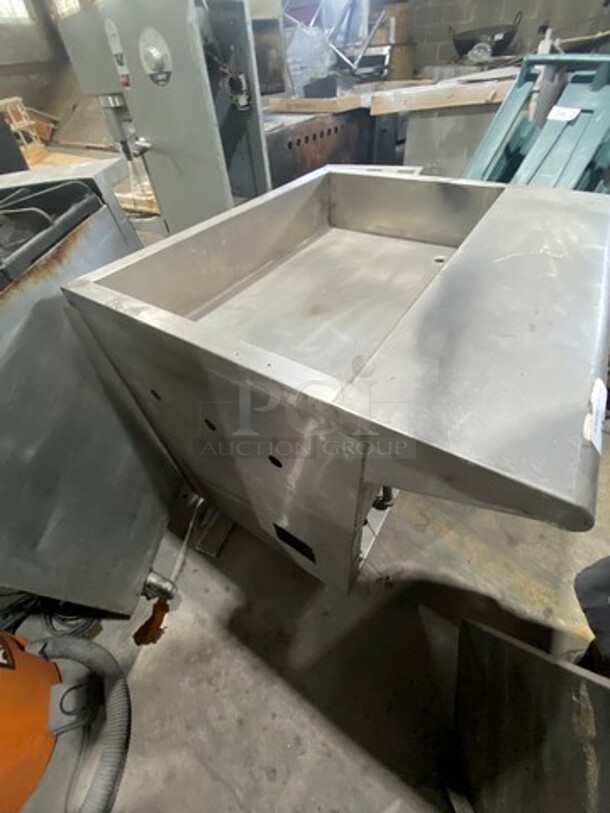 Commercial Gas Powered Steam Table! All Stainless Steel! On Legs! - Image 3 of 7