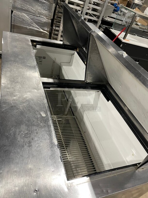 True Commercial Stainless Steel Sandwich/Salad Prep Table! With 2 Door Refrigerated Storage Underneath! With Poly Coated Shelves! On Casters! 115V 1 Phase! Model: TSSU-60-24M-B-ST SN: 7830987! - Image 8 of 9