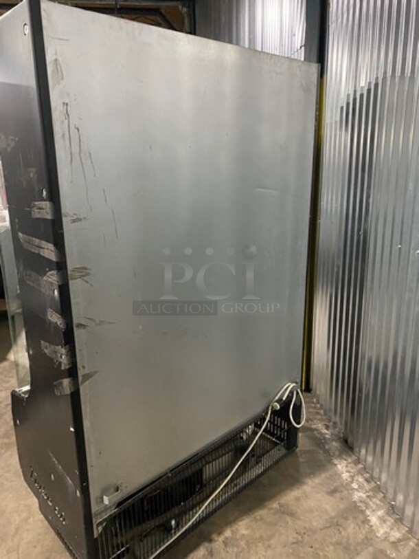 Turbo Air Commercial Refrigerated Open Grab-N-Go Case Merchandiser! With View Through Sides!  All Stainless Steel! MODEL TOM50B  SN:TOM5016Z100  120V  1PH - Image 3 of 9
