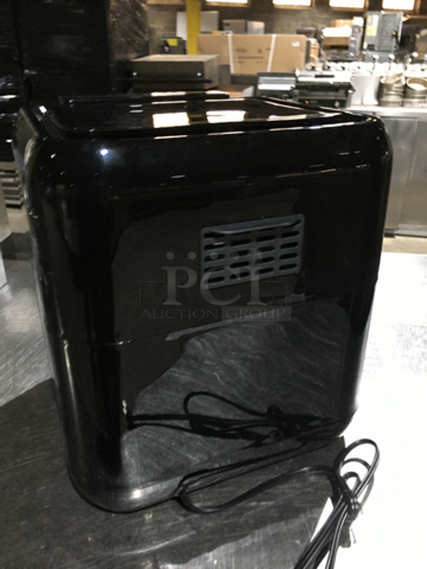 NICE! Insignia Countertop Digital Air Fryer! Model: NS-AFO6DBK1 120V 60HZ - Image 4 of 8