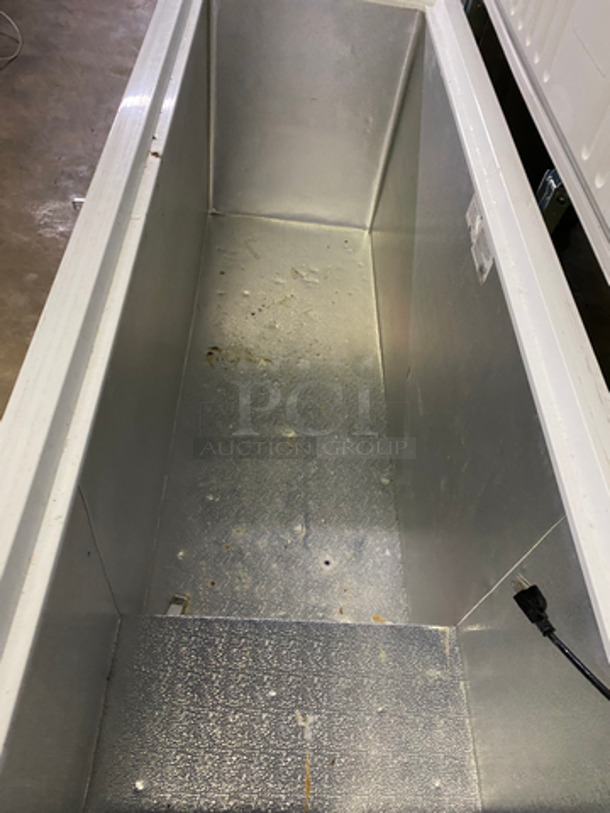 Galaxy Reach In Chest Freezer! With Hinged Lid! 115V 60HZ 1 Phase - Image 5 of 8