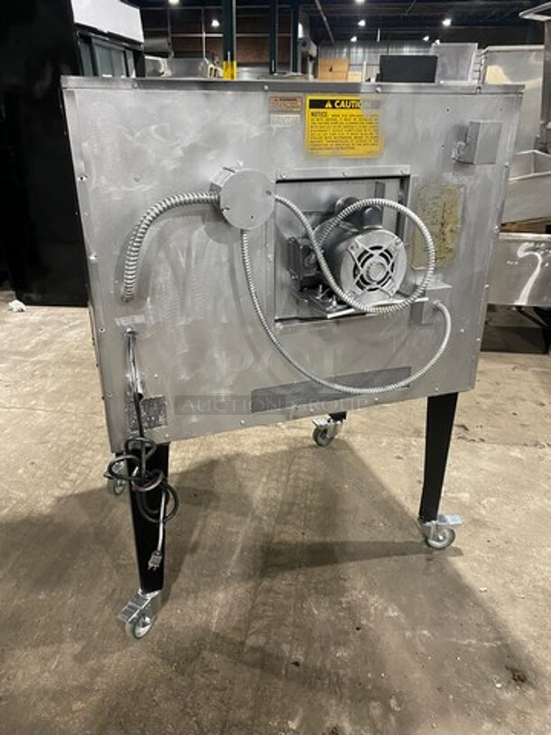 Vulcan Commercial Gas Powered Single Deck Convection Oven! With View Through Doors! All Stainless Steel! On Casters! Model: VC4GS SN: 481268250PW  - Image 3 of 8