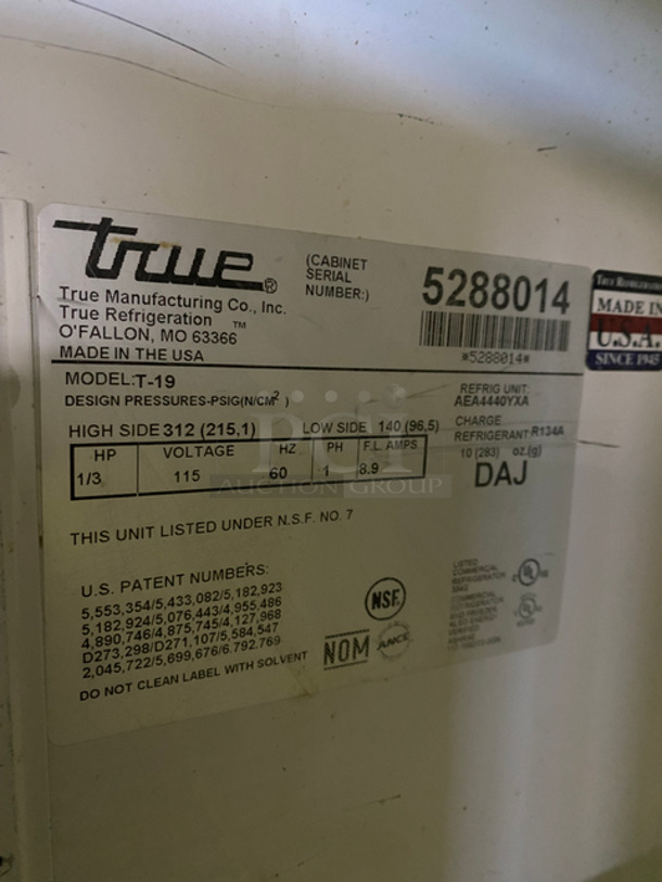 True Commercial Single Door Reach In Refrigerator! With Poly Coated Racks! All Stainless Steel! On Casters! Model: T19 SN: 5288014 115V 60HZ 1 Phase - Image 7 of 9