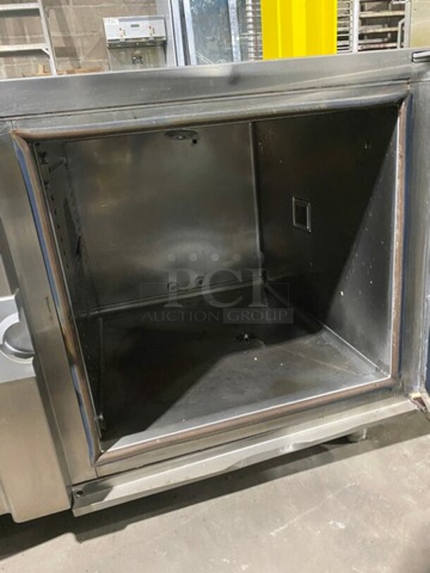 Alto Shaam Commercial Combitherm Convection Oven! All Stainless Steel! On Legs! Model: 7.14ESI SN: 701637000 208/240V 60HZ 3 Phase - Image 4 of 7
